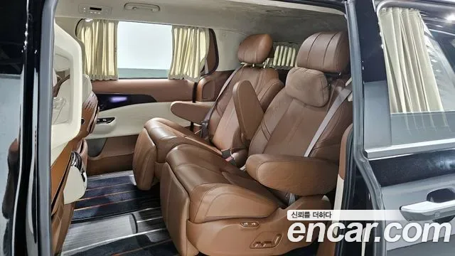 Kia Carnival бензин 9 мест Signature, миниатюра 2