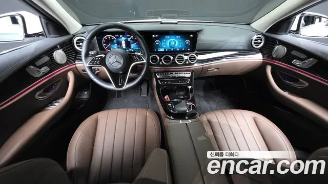 Mercedes-Benz E-Class E450 4MATIC, миниатюра 14