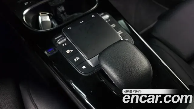 Mercedes-Benz A-Class A200d, миниатюра 7