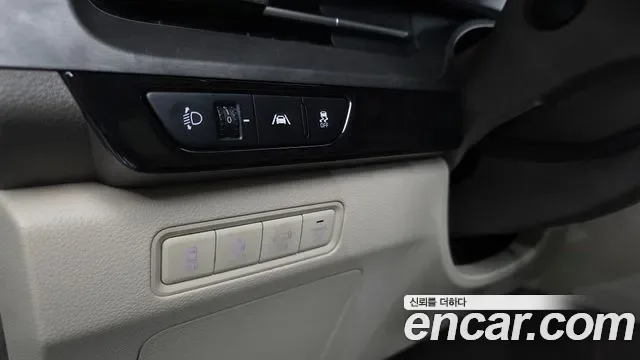Kia Carnival дизель 9 мест Signature, миниатюра 10