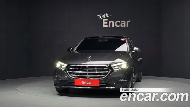 Mercedes-Benz E-Class E300 4MATIC, миниатюра 22