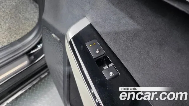 Kia EV6 4WD GT Line, миниатюра 3