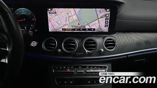Mercedes-Benz E-Class E220d 4MATIC AMG Line, миниатюра 16