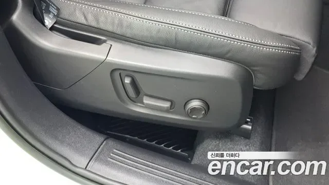 Volvo XC40 B4, миниатюра 16