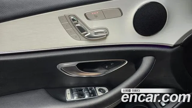 Mercedes-Benz E-Class E250, миниатюра 7