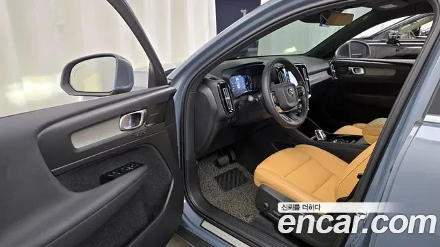Volvo XC40 B4, миниатюра 18