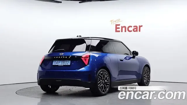 MINI Cooper SE, миниатюра 3