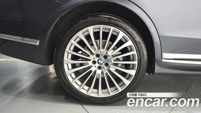 BMW X7 xDrive 40i 7 мест, миниатюра 11