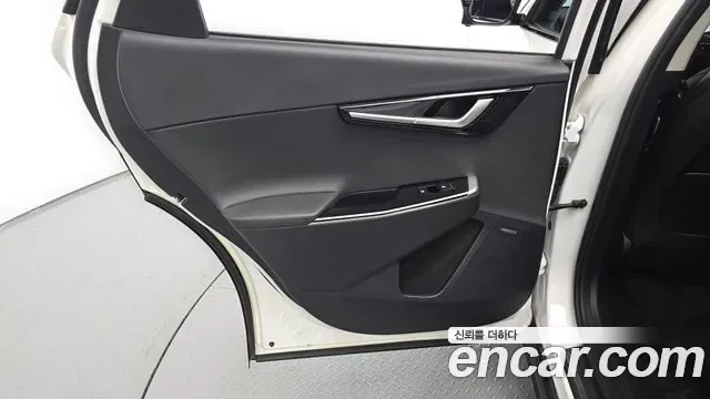 Kia EV6, миниатюра 30