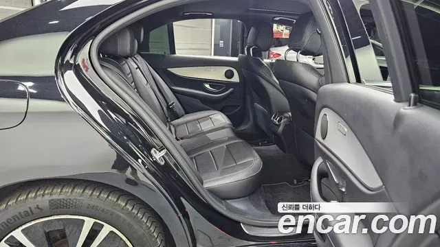 Mercedes-Benz E-Class E250, миниатюра 23