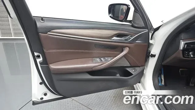 BMW 5 (G30) 520i M, миниатюра 2