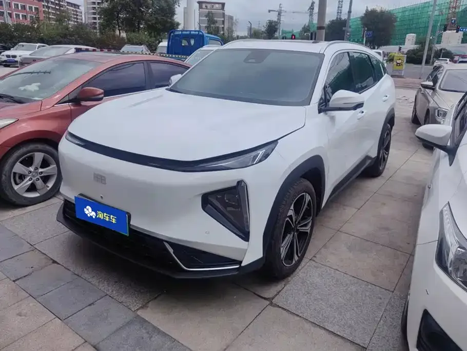 Geely Galaxy L7