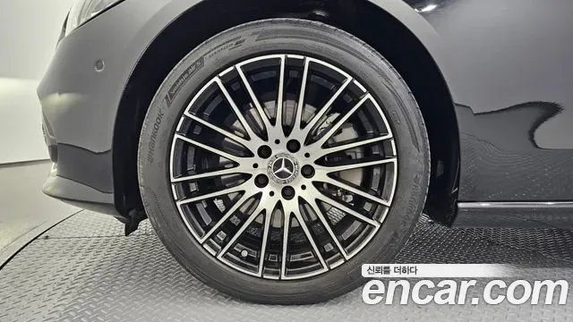 Mercedes-Benz C-Class C200, миниатюра 9