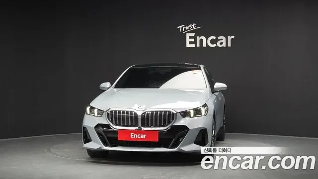 BMW 5 (G60) 520i M, миниатюра 5