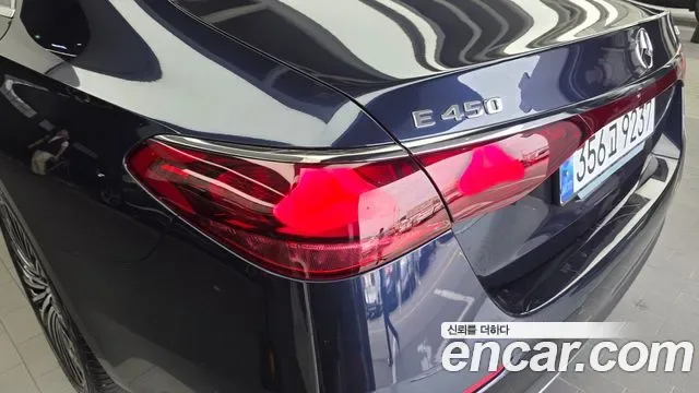 Mercedes-Benz E-Class E450 4MATIC, миниатюра 15