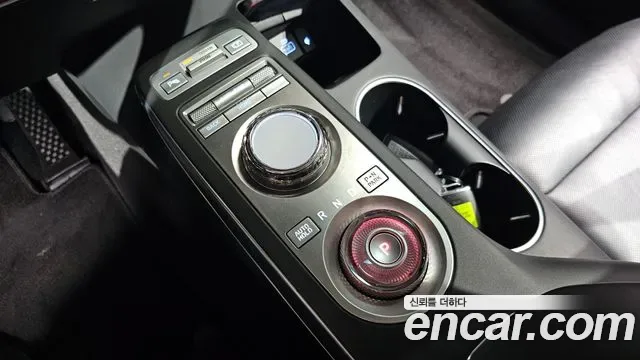 Genesis GV70 2.5T бензин AWD ( ), миниатюра 30