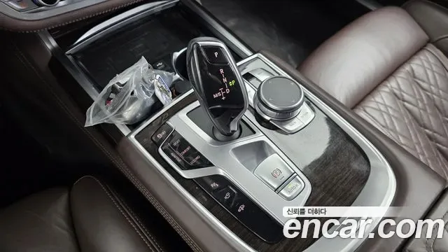 BMW 7 (G11) 740i, миниатюра 15