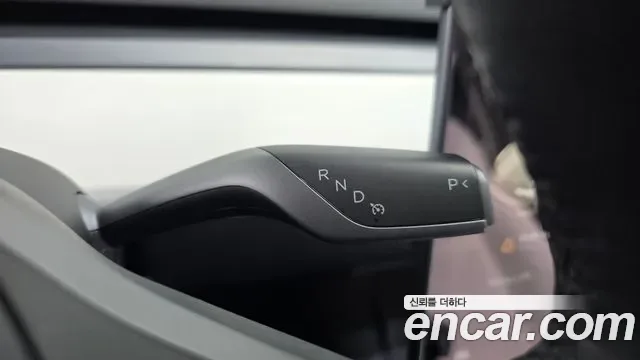 Tesla Y AWD, миниатюра 2