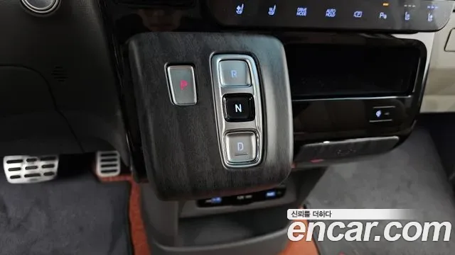Hyundai Staria 4WD Prestige 4 мест, миниатюра 16