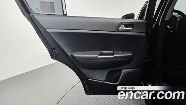 Kia Sportage дизель 2.0 2WD Prestige, миниатюра 9