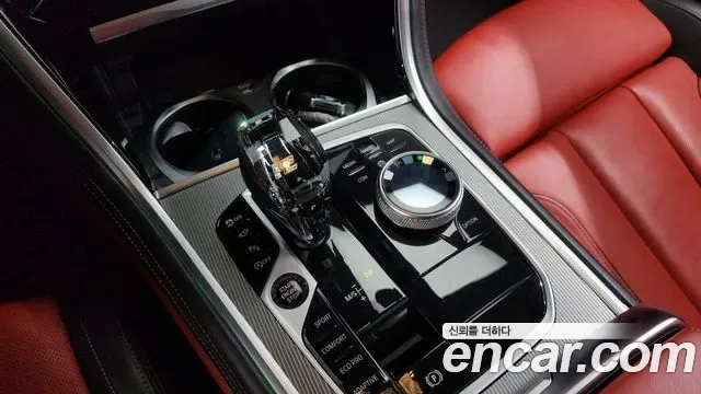 BMW 8 (G15) 840i xDrive M, миниатюра 2