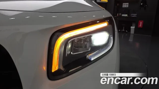 Mercedes-Benz GLB AMG GLB35 4MATIC, миниатюра 27