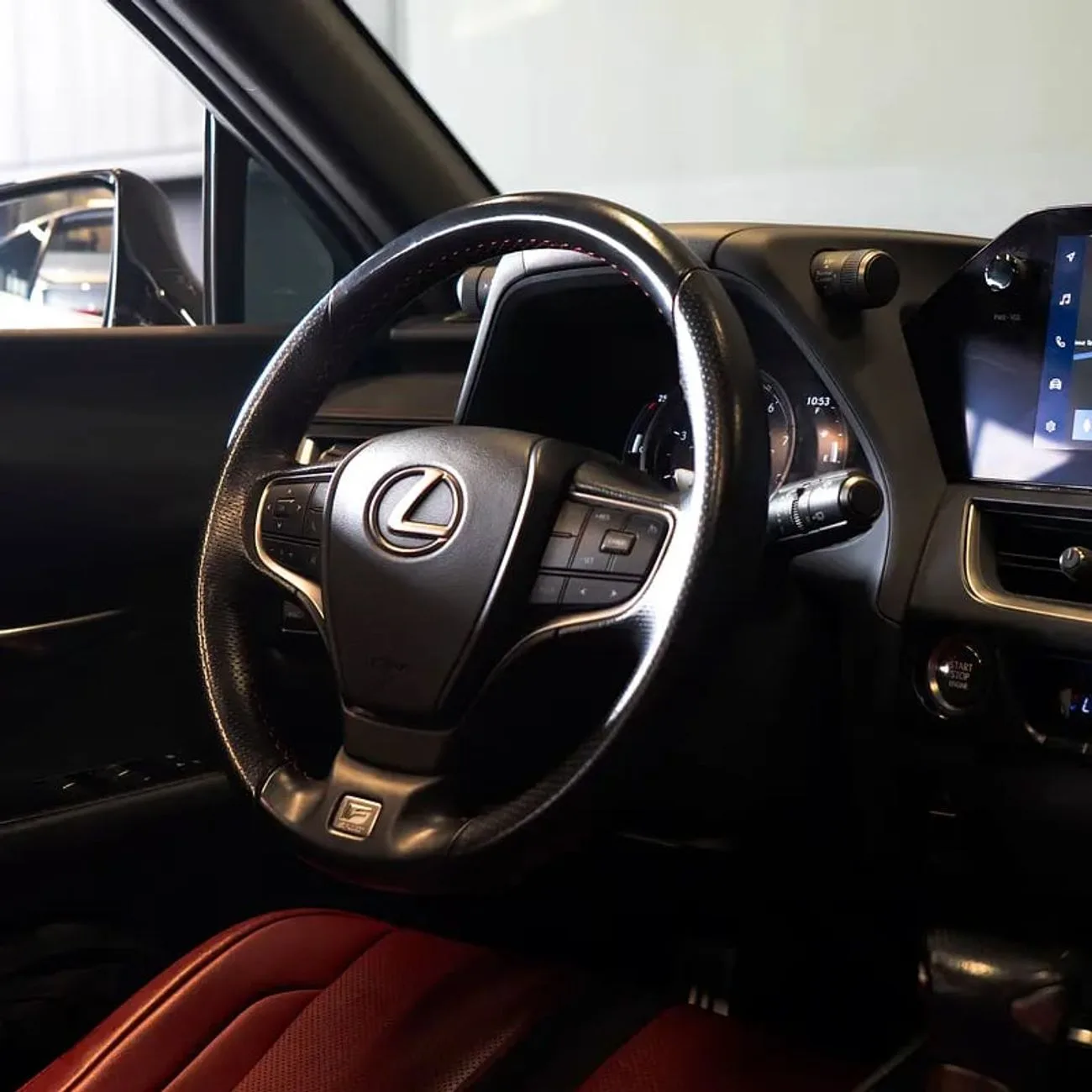 Lexus UX, миниатюра 9