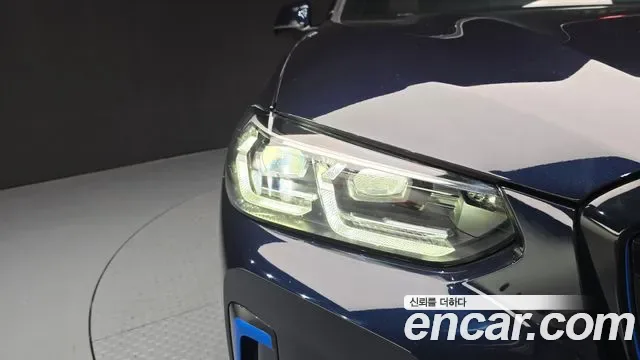 BMW iX3 M, миниатюра 5