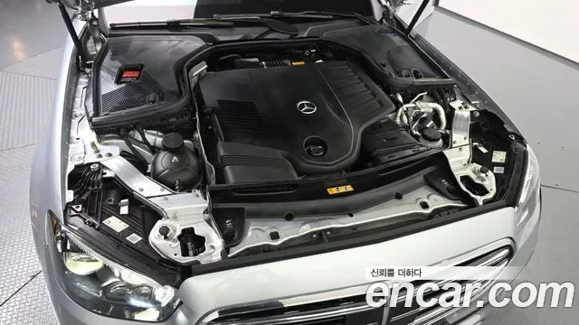 Mercedes-Benz E-Class E450 4MATIC, миниатюра 13