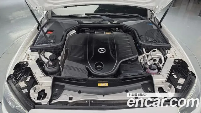Mercedes-Benz E-Class E450 4MATIC, миниатюра 3