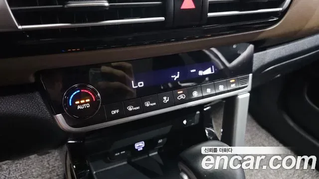 Kia Seltos бензин 1.6 Turbo 2WD Signature, миниатюра 11