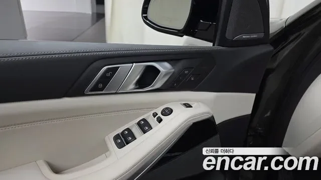 BMW X5 xDrive 40i M, миниатюра 15