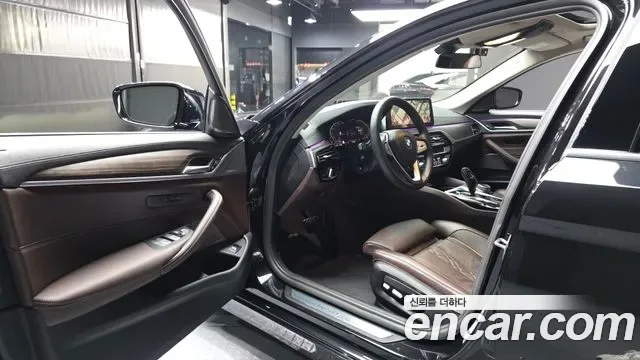 BMW 5 (G30) 530i xDrive, миниатюра 3