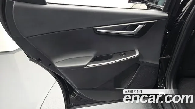 Kia EV6, миниатюра 6