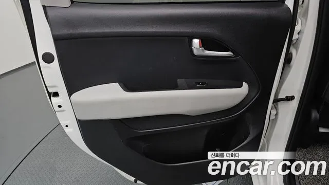 Kia Ray EV, миниатюра 8