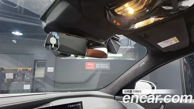 BMW 7 (G70) 750e xDrive M, миниатюра 25