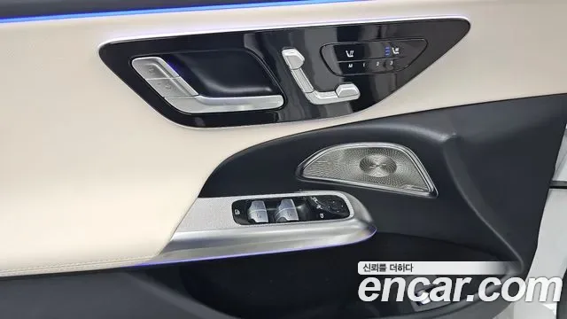 Mercedes-Benz E-Class E300 4MATIC AMG Line, миниатюра 16