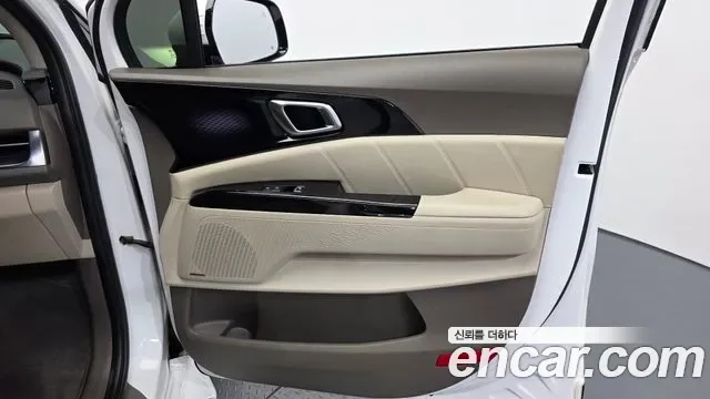 Kia Carnival дизель 9 мест Signature, миниатюра 4