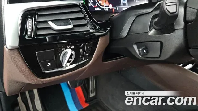 BMW 5 (G30) M550i xDrive, миниатюра 30
