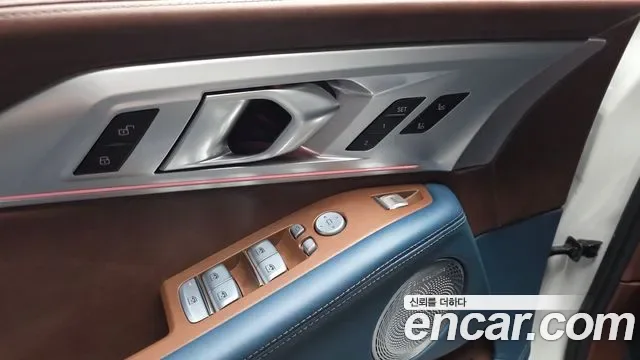BMW XM, миниатюра 12