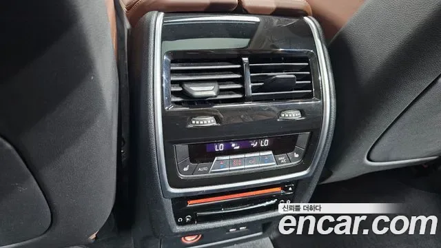 BMW X7 xDrive 40i 7 мест, миниатюра 8