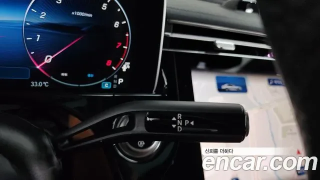 Mercedes-Benz E-Class E300 4MATIC AMG Line, миниатюра 18