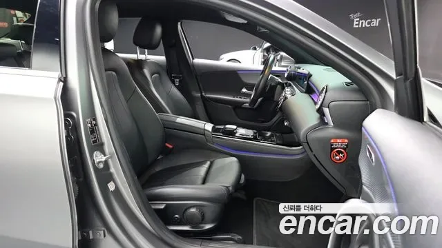 Mercedes-Benz A-Class A200d, миниатюра 26