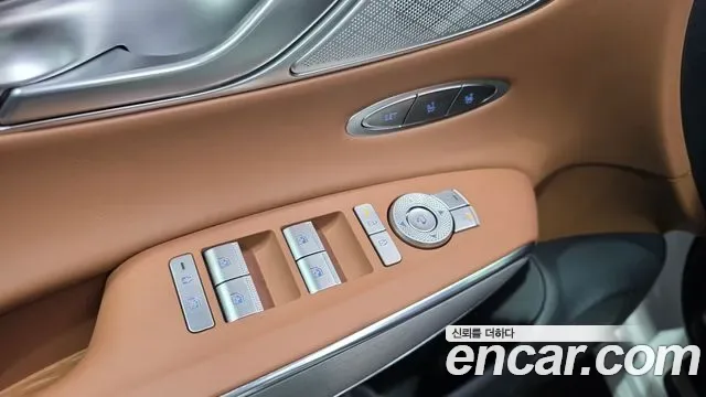 Genesis GV70 2.5T бензин 2WD ( ), миниатюра 18