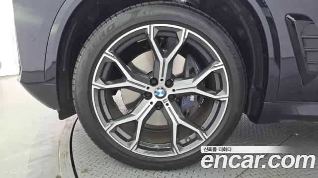 BMW X5 xDrive 40i M, миниатюра 13