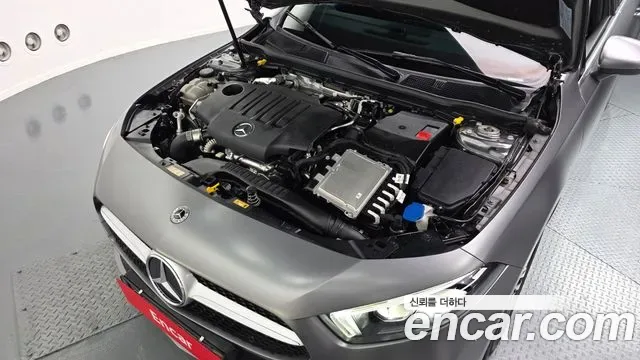 Mercedes-Benz A-Class A200d, миниатюра 19