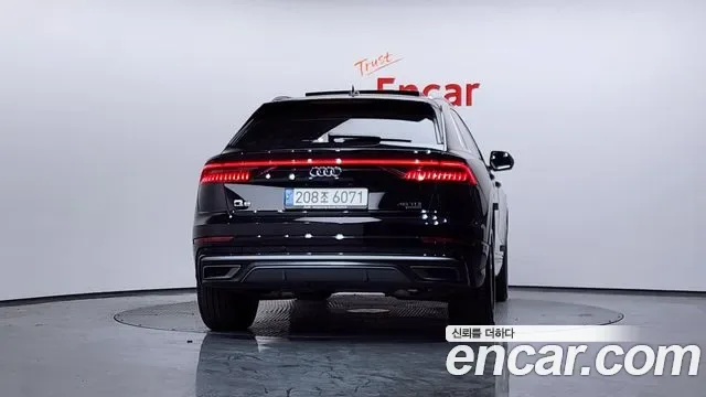 Audi Q8 45 TDI Premium, миниатюра 4