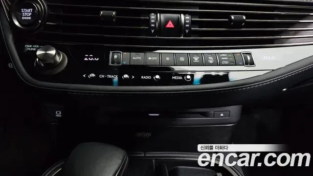 Lexus LS 3.5 AWD, миниатюра 3