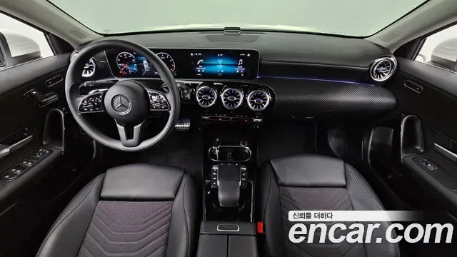 Mercedes-Benz A-Class A250 4MATIC, миниатюра 9