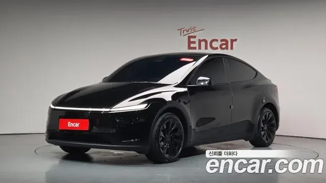 Tesla Y AWD